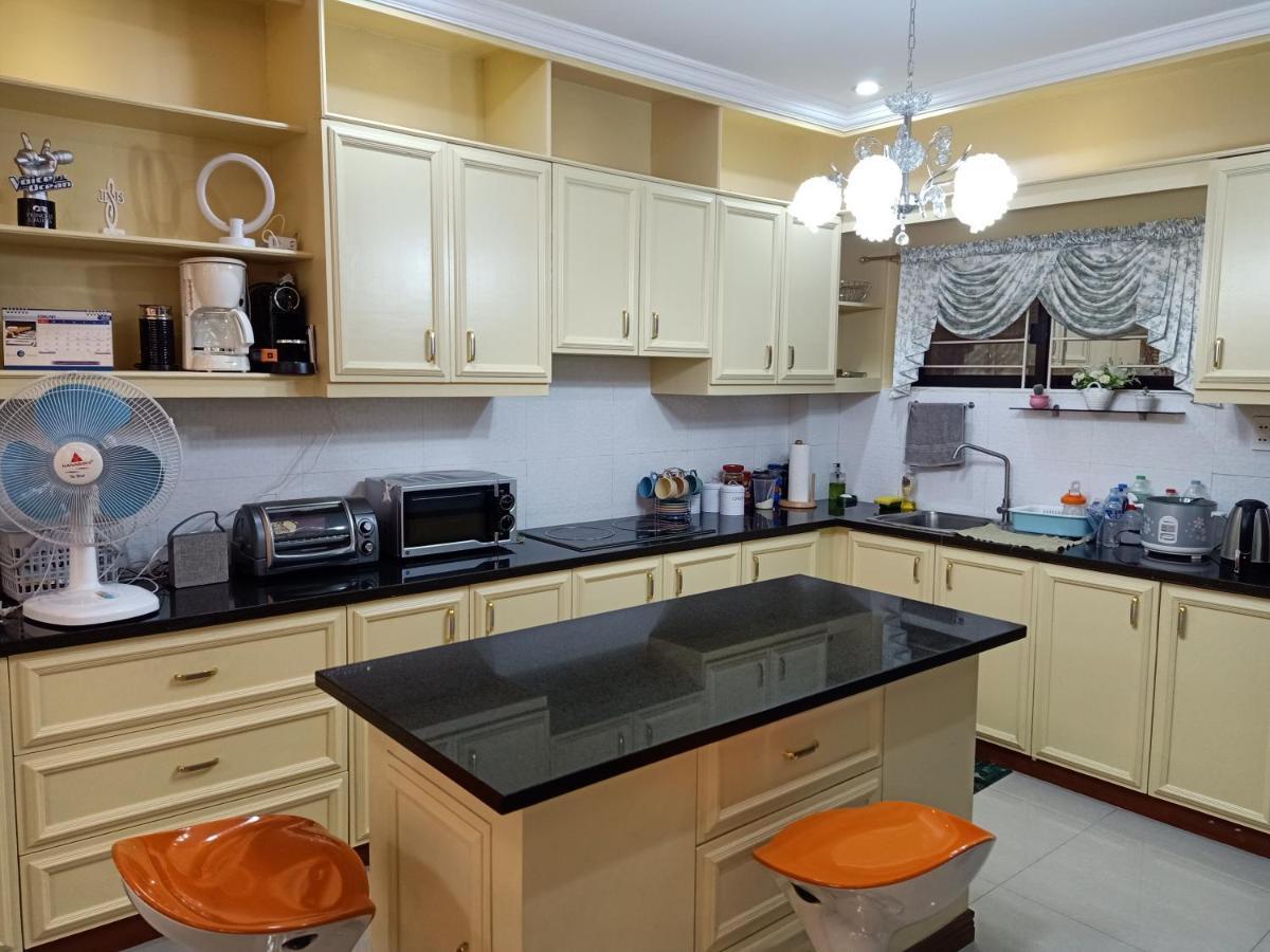 Aj'S Haven Homestay Cebu Buitenkant foto